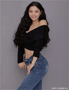 美女乱草鲍高清照片